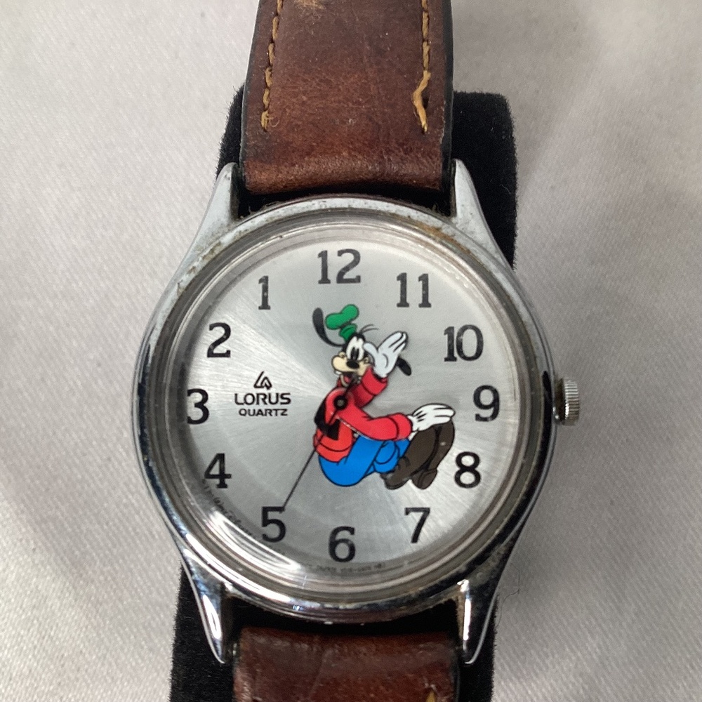 Goofy watch